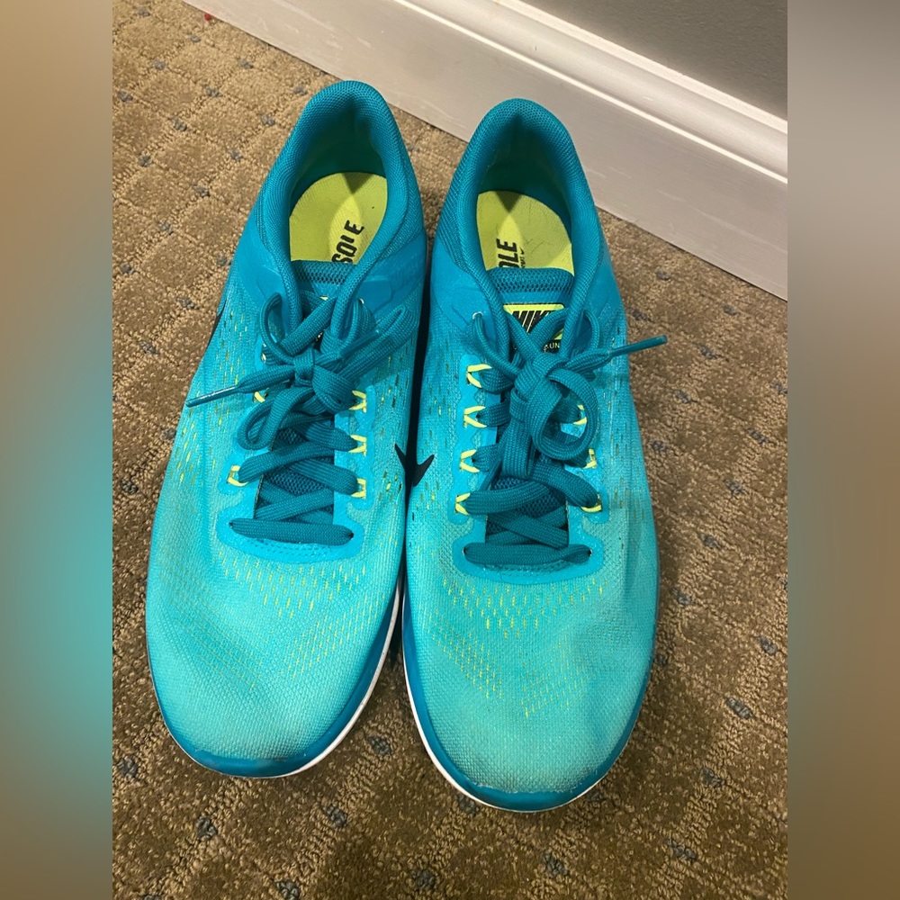 Nike Flex 2016 Run Sneakers